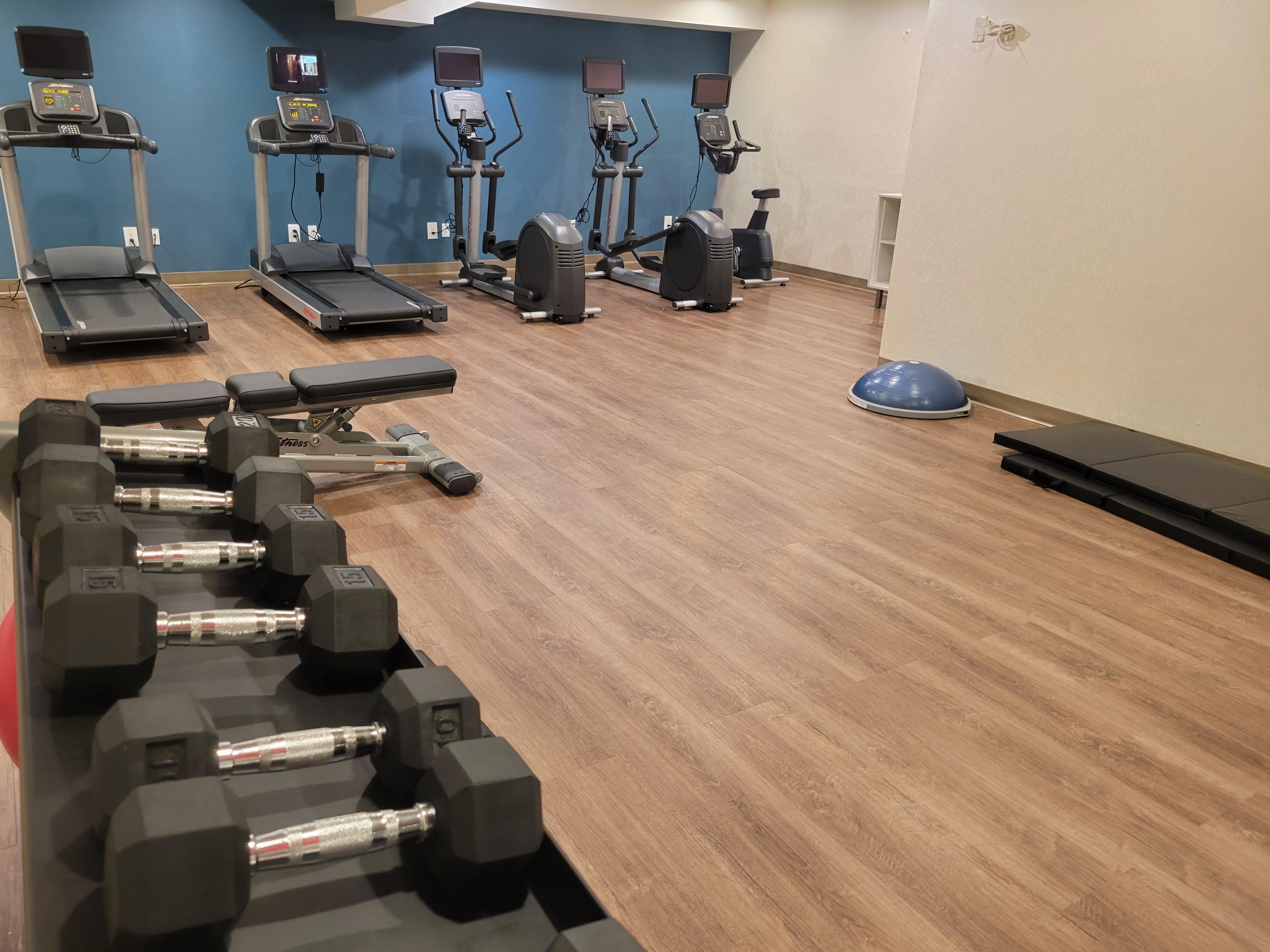 Holiday Inn Express Maspeth By Ihg Нью-Йорк Экстерьер фото