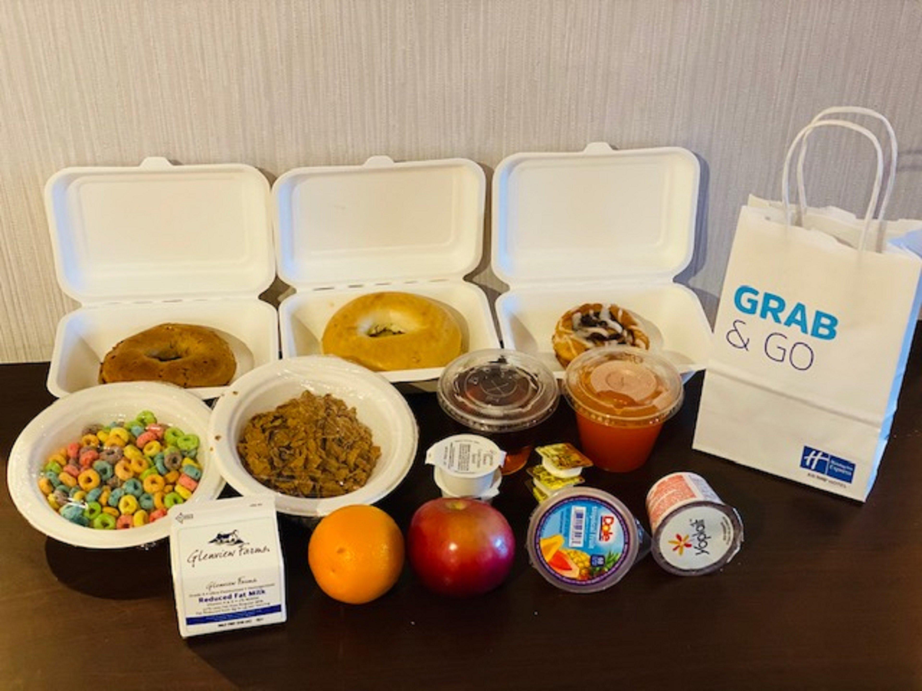 Holiday Inn Express Maspeth By Ihg Нью-Йорк Экстерьер фото