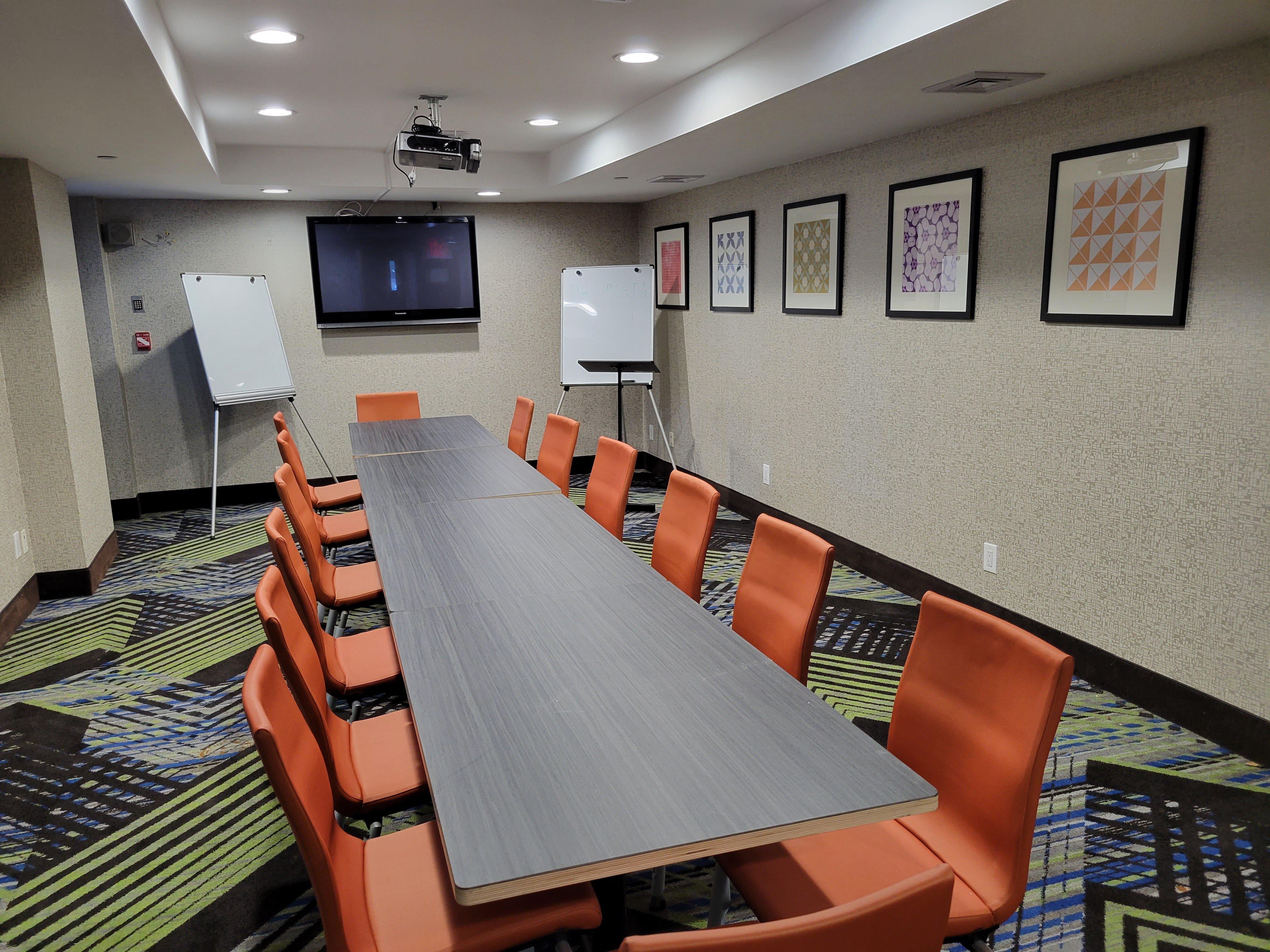 Holiday Inn Express Maspeth By Ihg Нью-Йорк Экстерьер фото